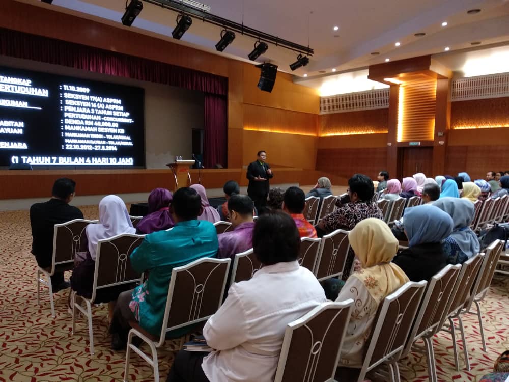Seminar Integriti: Tumbuk Rusuk, Telunjuk Lurus Kelingking Berkait 2