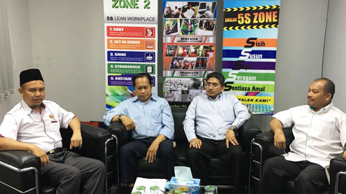 Working Visit By YB Datuk Haji Ahmad Bin Haji Maslan, Deputy Minister (Industry) To Companies Under MITI Vendor Development Programme (VDP) In Bangi, Selangor