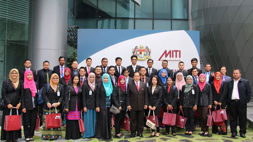 Study Visit ‘Pelatih Mahasiswa Turun Parlimen’ (MANTAP) To MITI