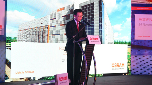 YB Datuk Chua Yong Officiates the Roofing Ceremony of Osram's new Production Site